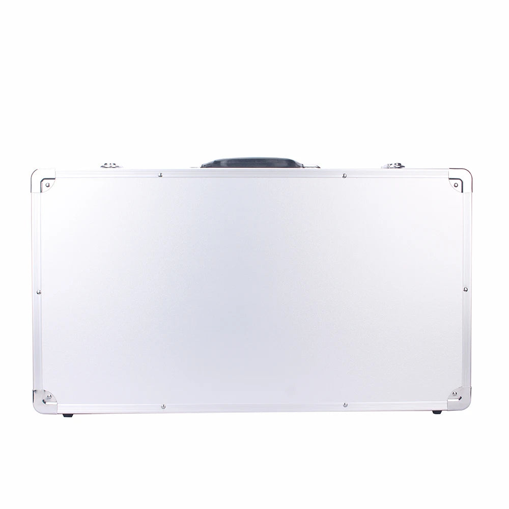 Mallette à Montres 35 Compartiments – Montparnasse, vue de face sur fond clair, cadre aluminium, intérieur en mousse noire, fermée